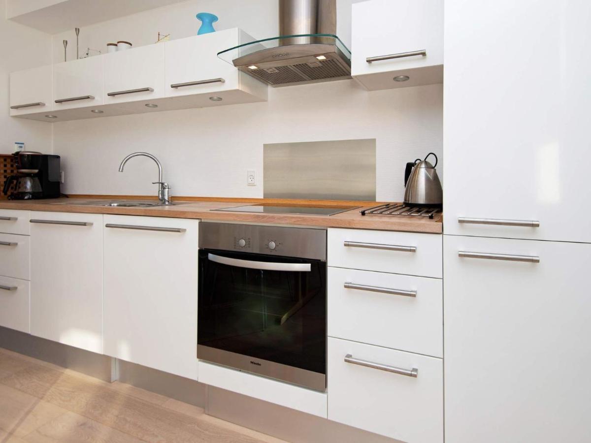 Apartment Iv *